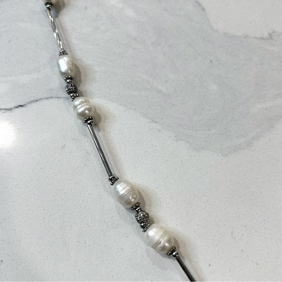 Hand Made Fresh Water Pearl Necklace - Picture 6 of 8